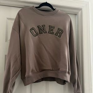 Oner Active - ALL DAY VARSITY OVERSIZED SWEATSHIRT - Color Minky - Size L